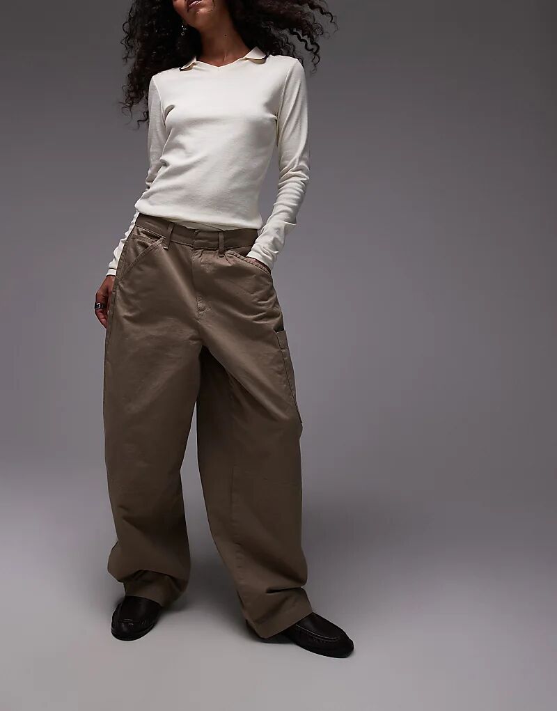 Бочкообразные брюки Topshop с декоративными швами в цвете «гриб»
Бочкообразные брюки Topshop с декоративными швами в цвете «гриб»