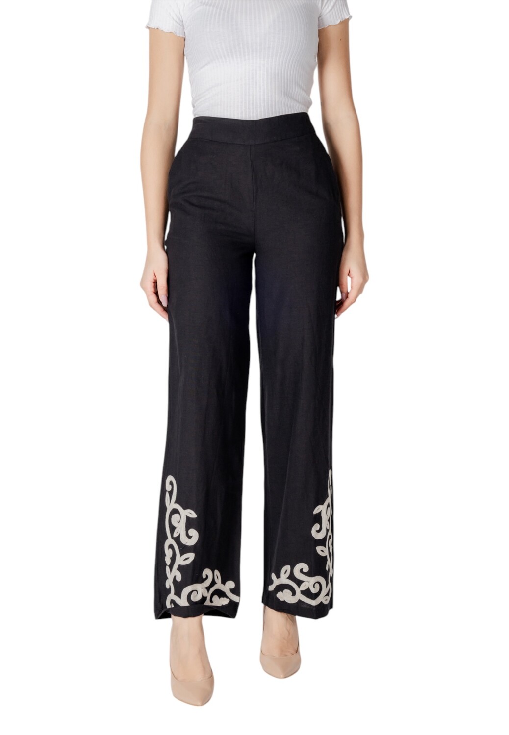 Брюки VILA
Брюки VILA