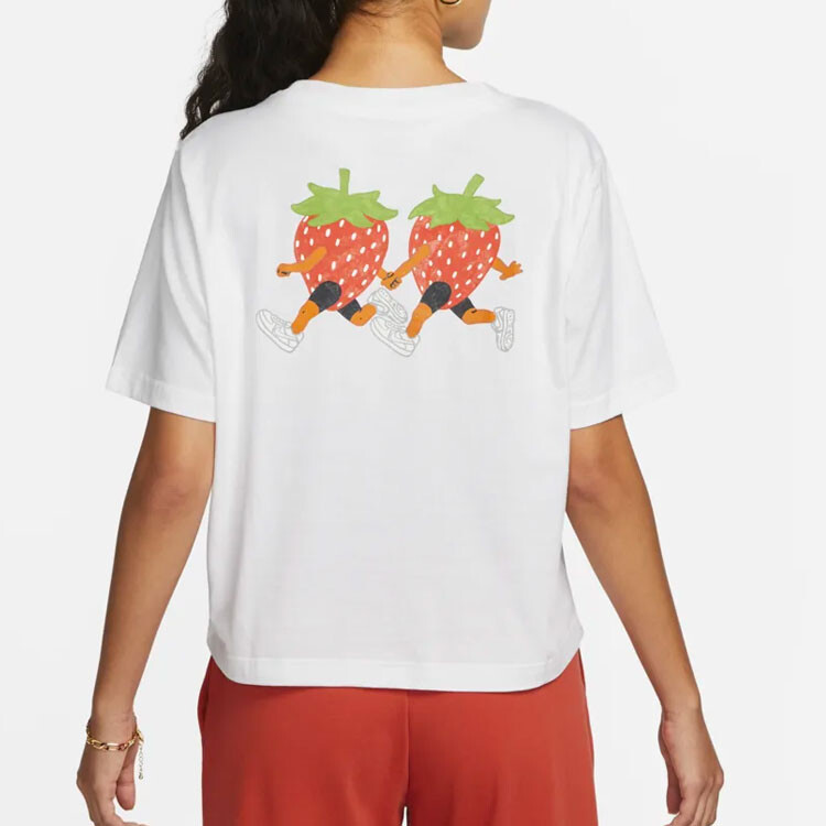 Футболка женская белая Nike
Футболка женская белая Nike