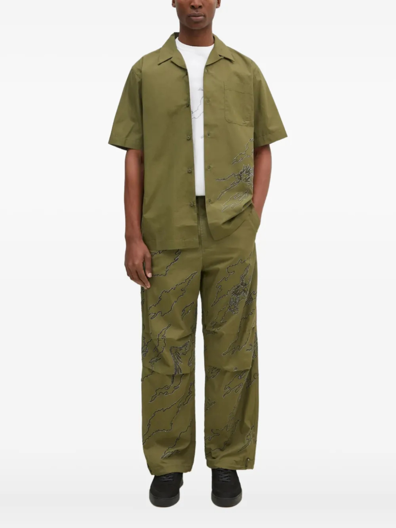 Рубашка с короткими рукавами, вышитая драконом Махариши Maharishi, зеленый
Рубашка с короткими рукавами, вышитая драконом Махариши Maharishi, зеленый