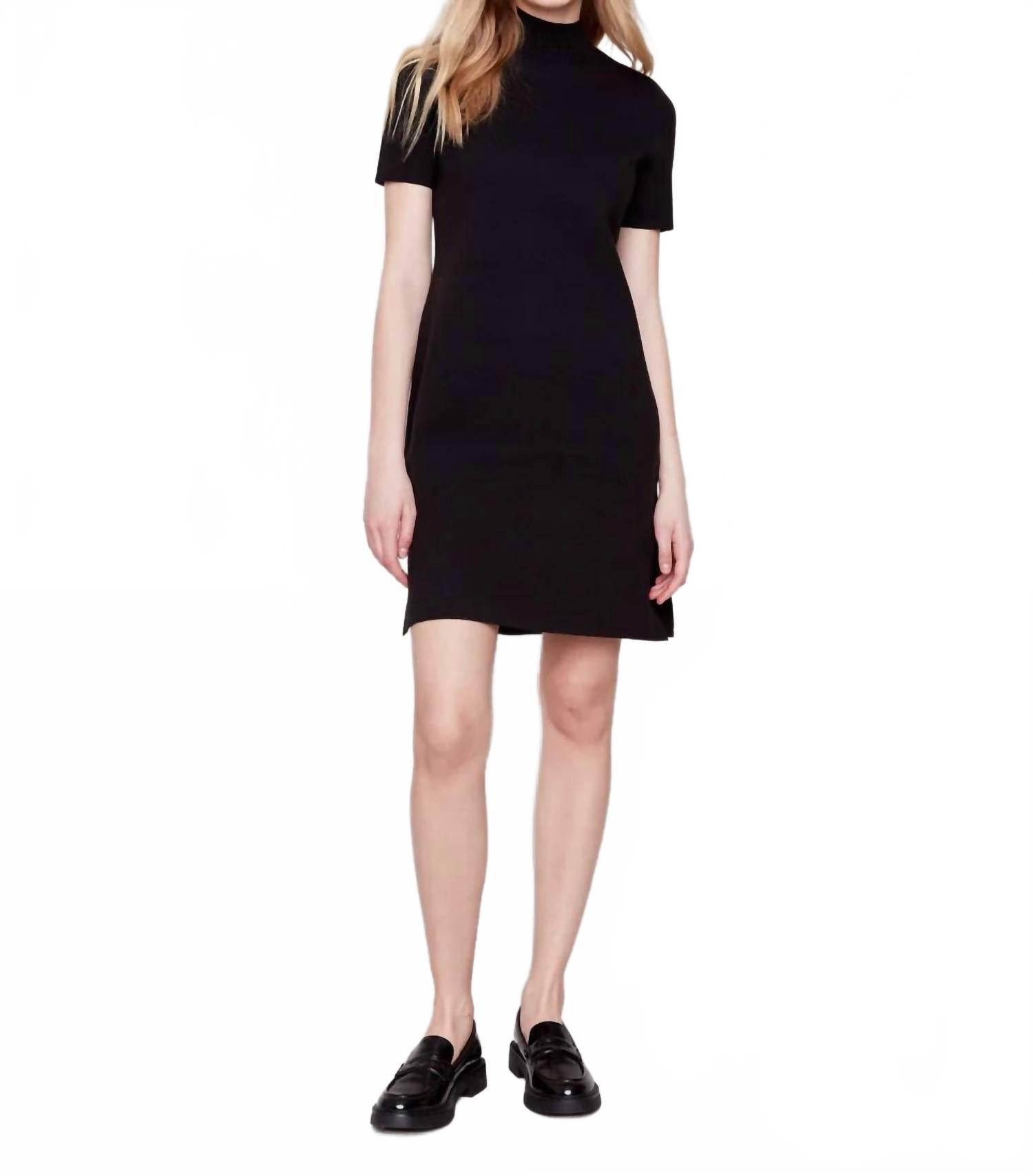 Маленькое платье-свитер черное CHARLIE B
Маленькое платье-свитер черное CHARLIE B