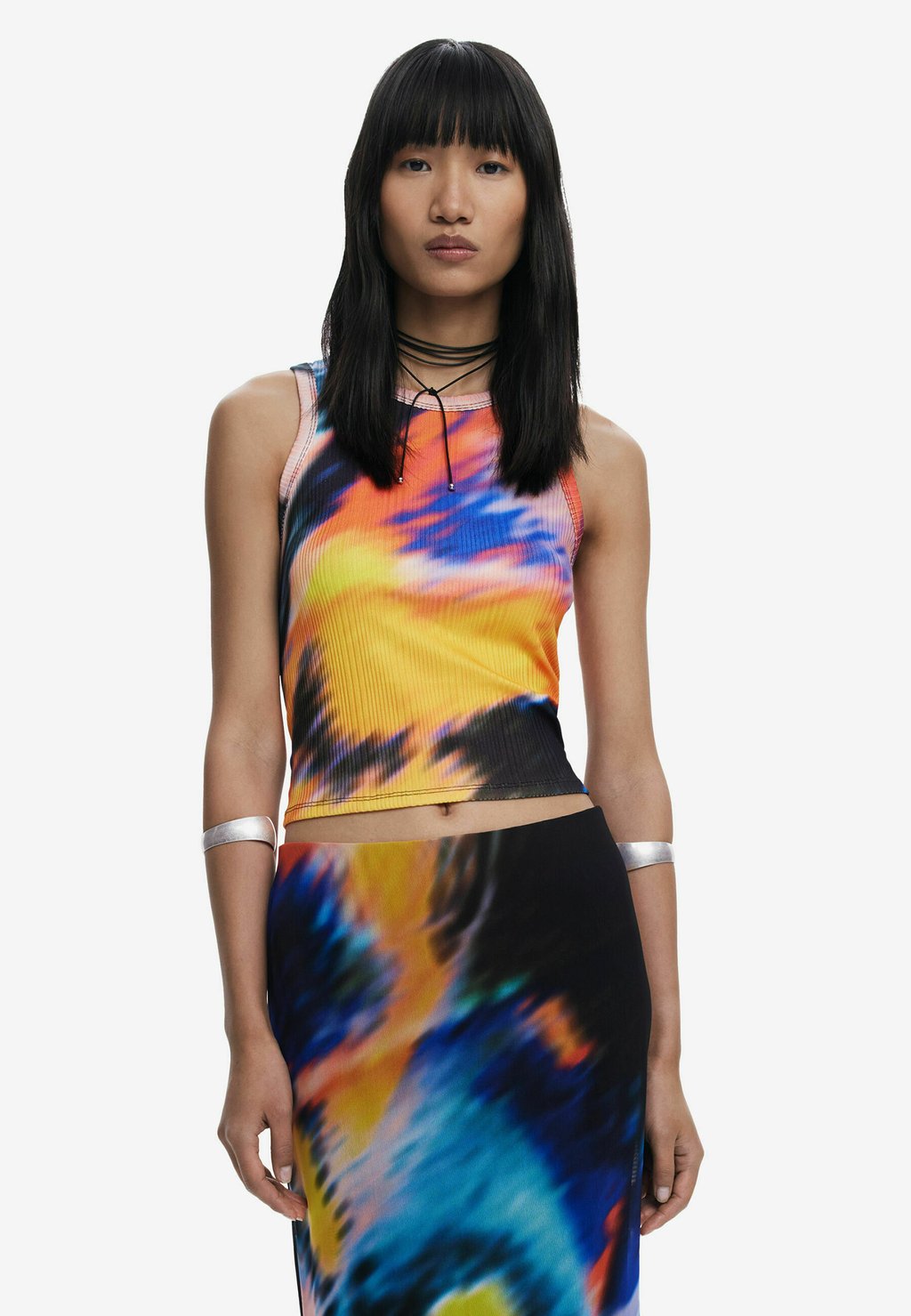 Топ Desigual, мультиколор
Топ Desigual, мультиколор