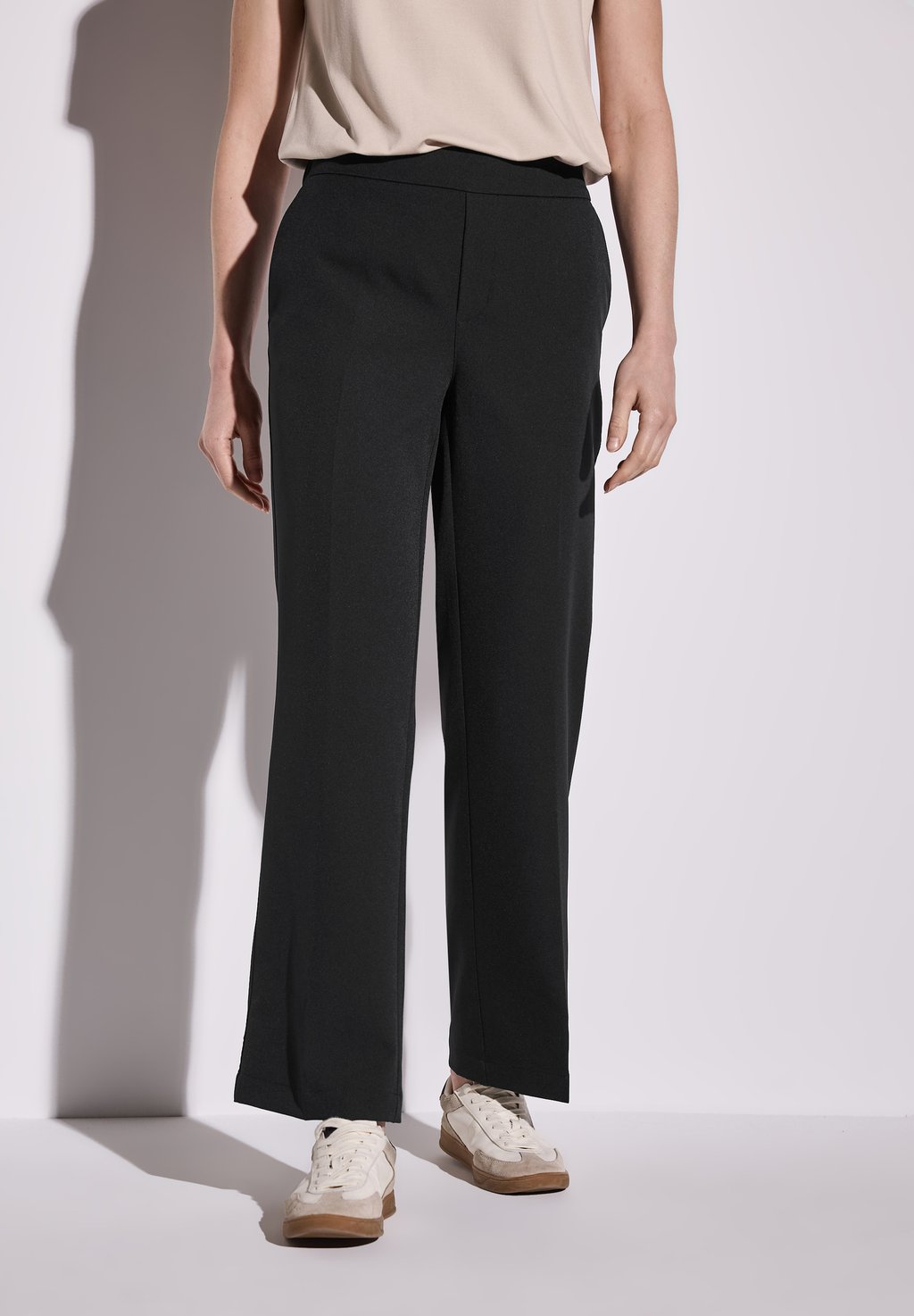 Брюки STRAIGHT Cecil, черный
Брюки STRAIGHT Cecil, черный