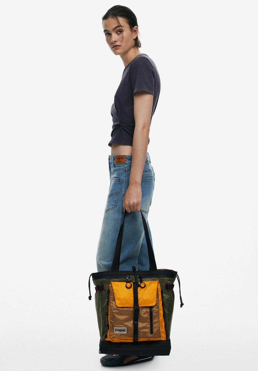 Рюкзак Desigual Rucksack, Khaki
Рюкзак Desigual Rucksack, Khaki