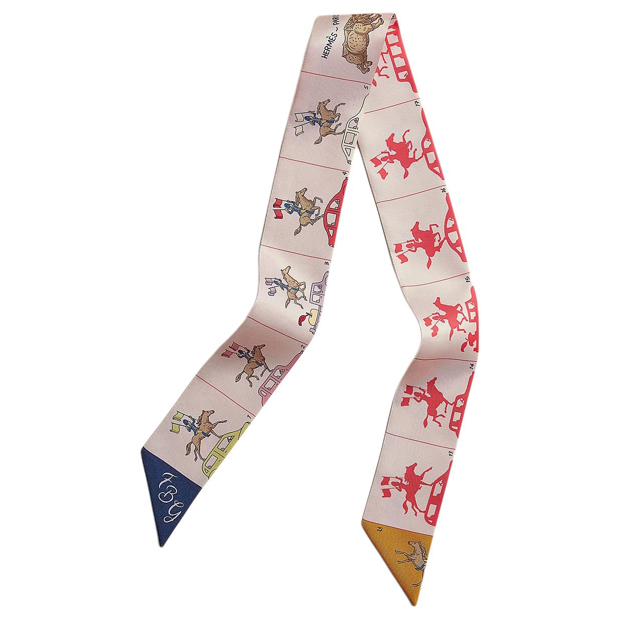 Шелковый платок Mulberry малый женский нежно-розовый HERMES
Шелковый платок Mulberry малый женский нежно-розовый HERMES