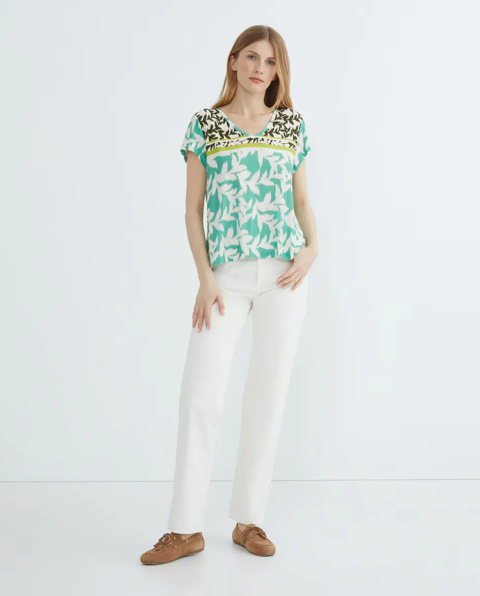 Футболка с короткими рукавами и V-образным вырезом Guitare, светло-зеленый
Футболка с короткими рукавами и V-образным вырезом Guitare, светло-зеленый