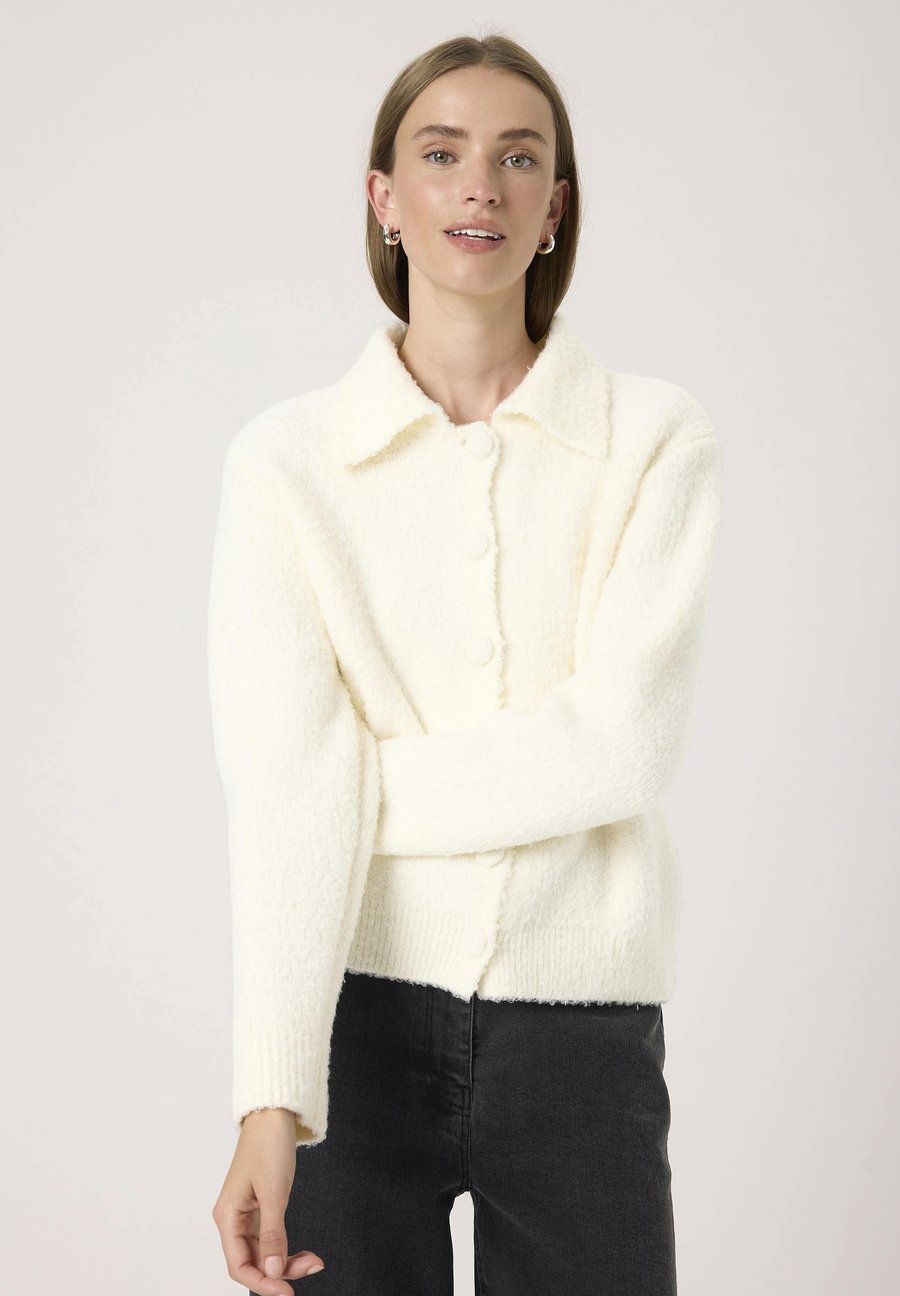 Кардиган Soaked in Luxury SELENE STUDIO, Whisper White/Off-White
Кардиган Soaked in Luxury SELENE STUDIO, Whisper White/Off-White