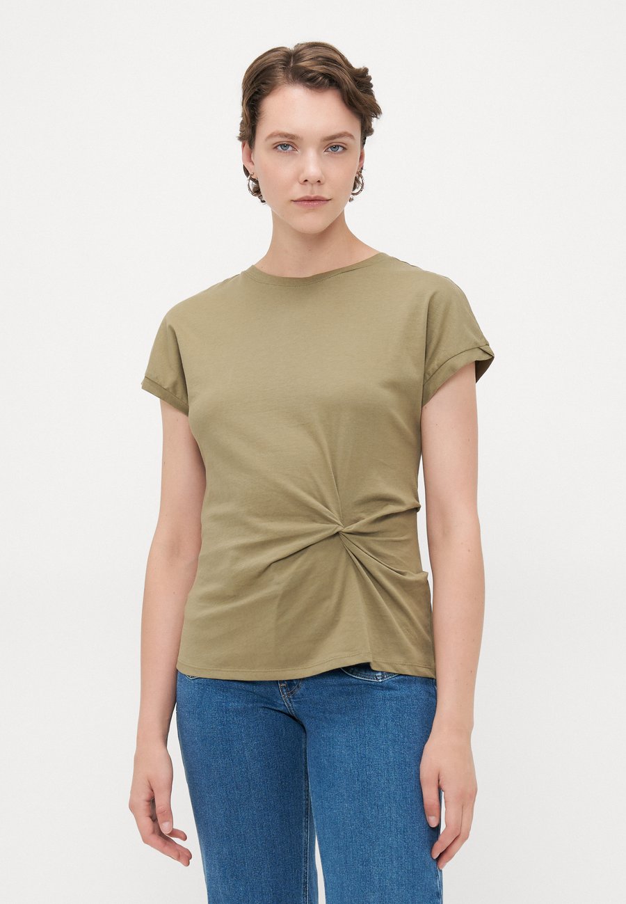 Футболка Vero Moda Tall VMGANAS O NECK , Mermaid/Khaki, Хаки, Футболка Vero Moda Tall VMGANAS O NECK , Mermaid/Khaki
Футболка Vero Moda Tall VMGANAS O NECK , Mermaid/Khaki, Хаки, Футболка Vero Moda Tall VMGANAS O NECK , Mermaid/Khaki
