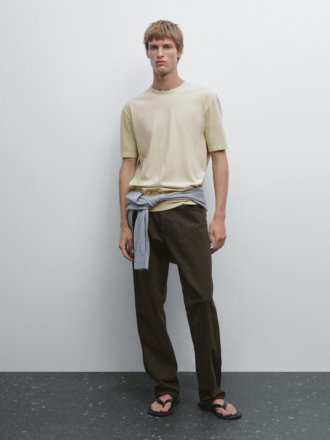 Футболка с короткими рукавами и эффектом потертости Massimo Dutti, бледно-зеленый 
Футболка с короткими рукавами и эффектом потертости Massimo Dutti, бледно-зеленый