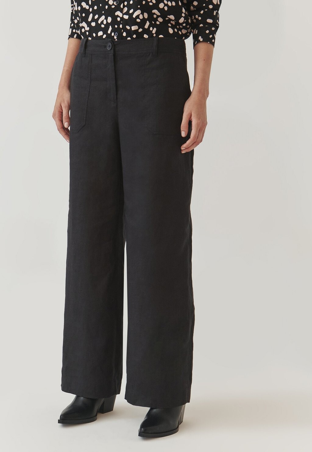 Брюки TORKO TATUUM, черный
Брюки TORKO TATUUM, черный