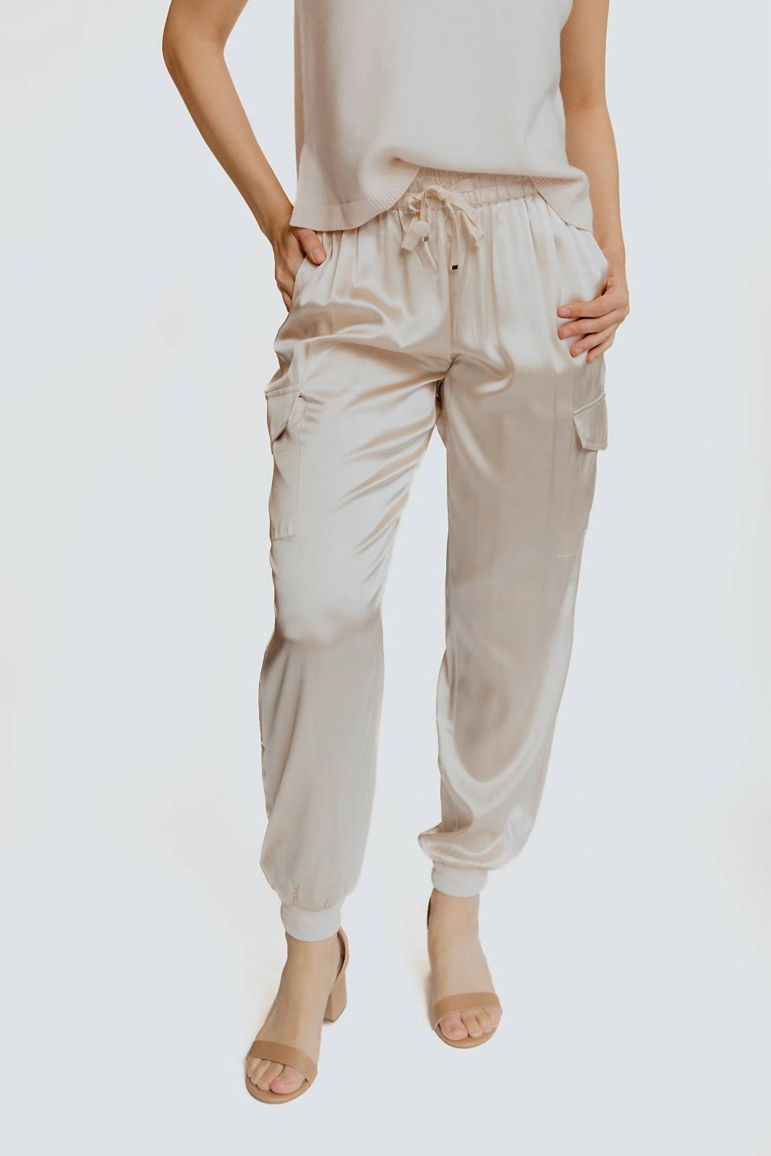 Эльси нелайнированные брюки в цвете канноли Cami NYC, Canolli
Эльси нелайнированные брюки в цвете канноли Cami NYC, Canolli