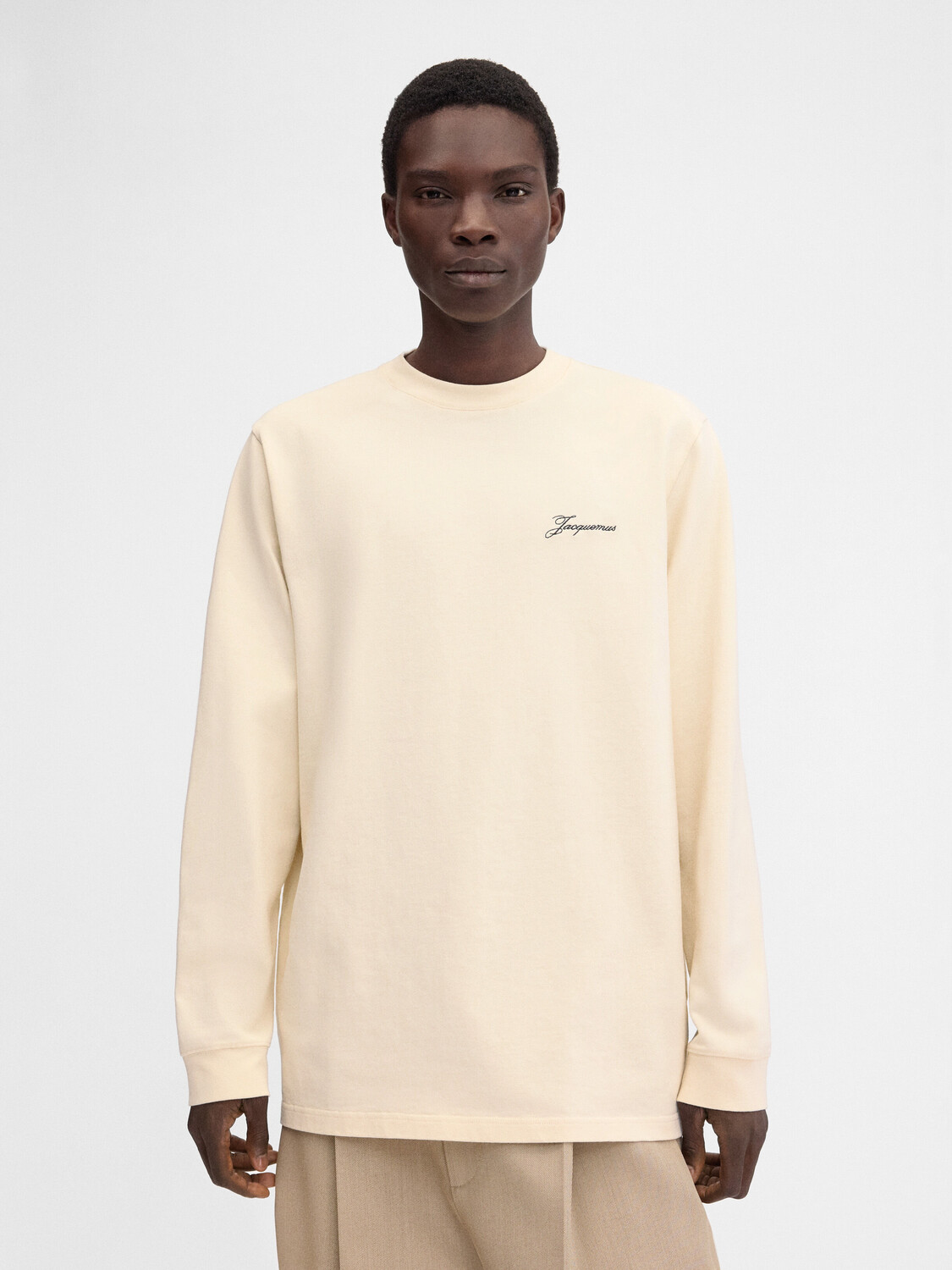 Футболка с длинными рукавами и логотипом JACQUEMUS The London t-shirt, цвет Print Tea collection
Футболка с длинными рукавами и логотипом JACQUEMUS The London t-shirt, цвет Print Tea collection