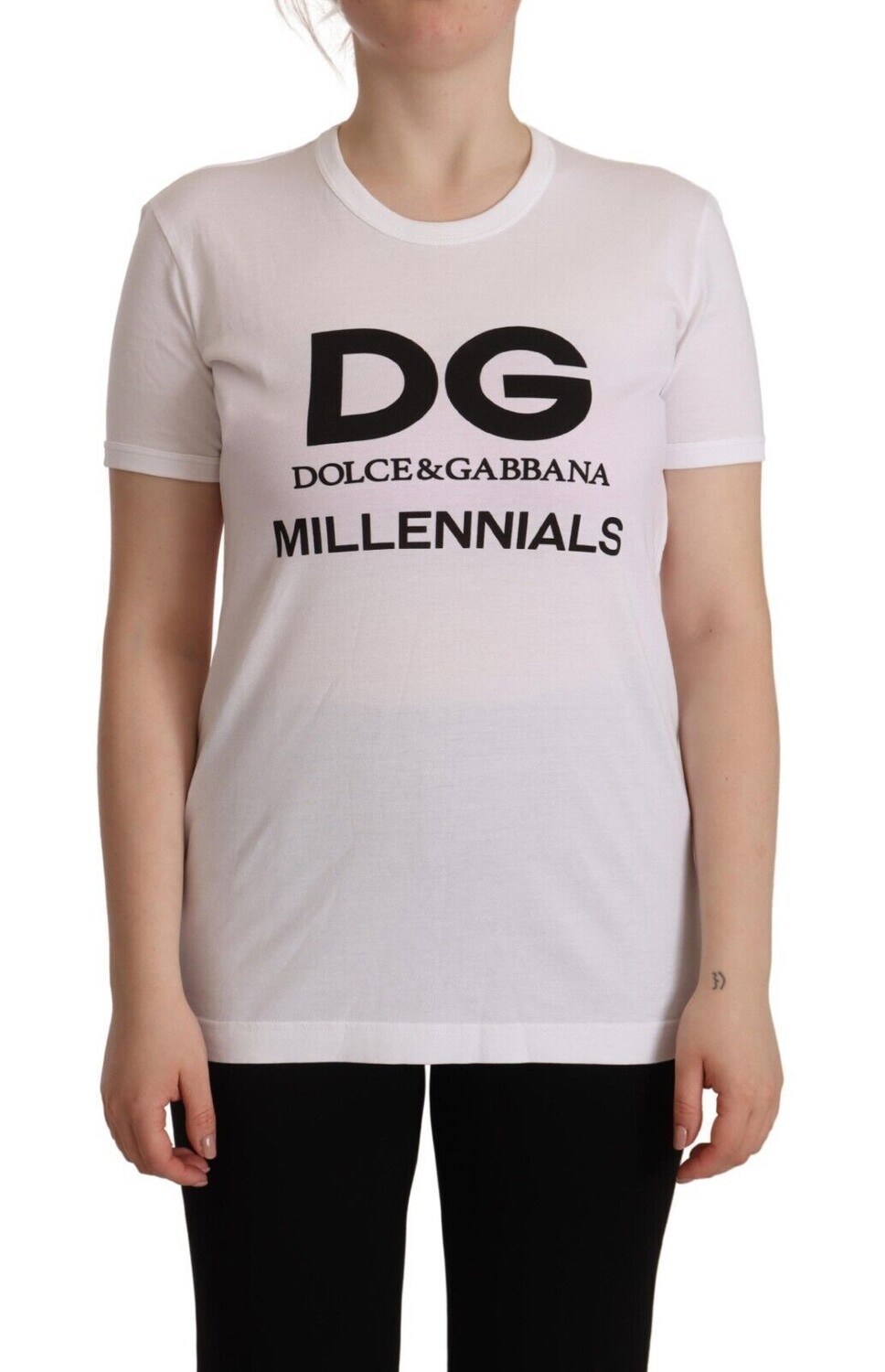 Элегантная белая футболка с круглым вырезом и принтом DG Millennials Dolce & Gabbana
Элегантная белая футболка с круглым вырезом и принтом DG Millennials Dolce & Gabbana