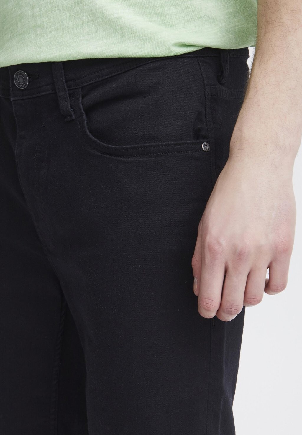 Джинсовые шорты Blend, черный
Джинсовые шорты Blend, черный