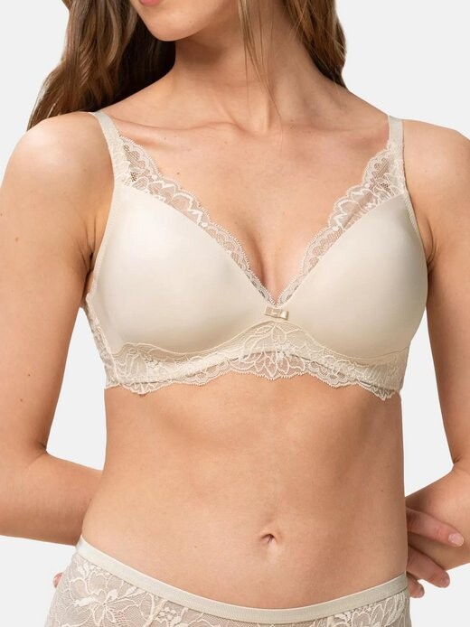 Бюстгальтер на чашке без косточек с подвеской-амуреткой Triumph, экрю
Бюстгальтер на чашке без косточек с подвеской-амуреткой Triumph, экрю