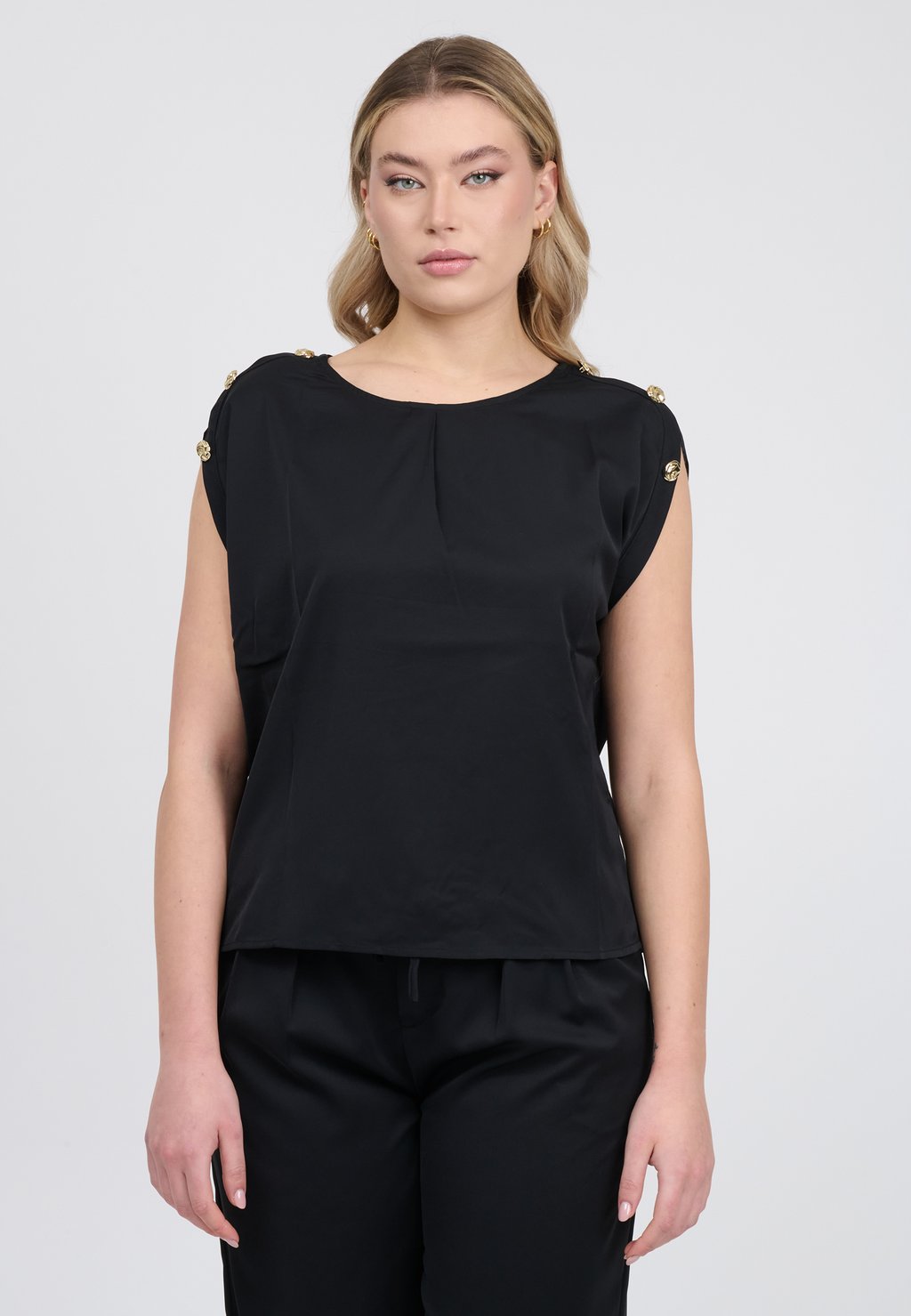 Блуза Maison Form'elle, черный
Блуза Maison Form'elle, черный