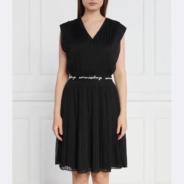 Платье Armani Exchange, черный
Платье Armani Exchange, черный