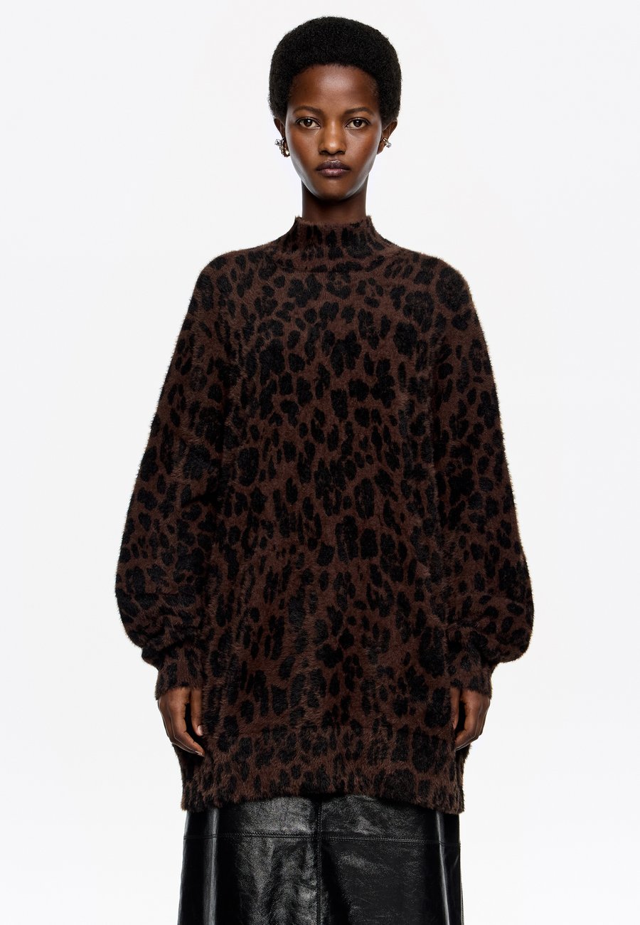 Джемпер Bimba Y Lola CUELLO LEOPARD , Leopard Big Marron Oscuro/Brown
Джемпер Bimba Y Lola CUELLO LEOPARD , Leopard Big Marron Oscuro/Brown