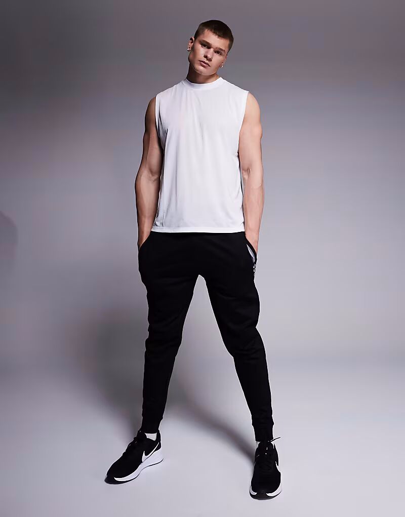 BOSS Bodywear Аутентичные спортивные штаны черного цвета с полосатым логотипом
BOSS Bodywear Аутентичные спортивные штаны черного цвета с полосатым логотипом