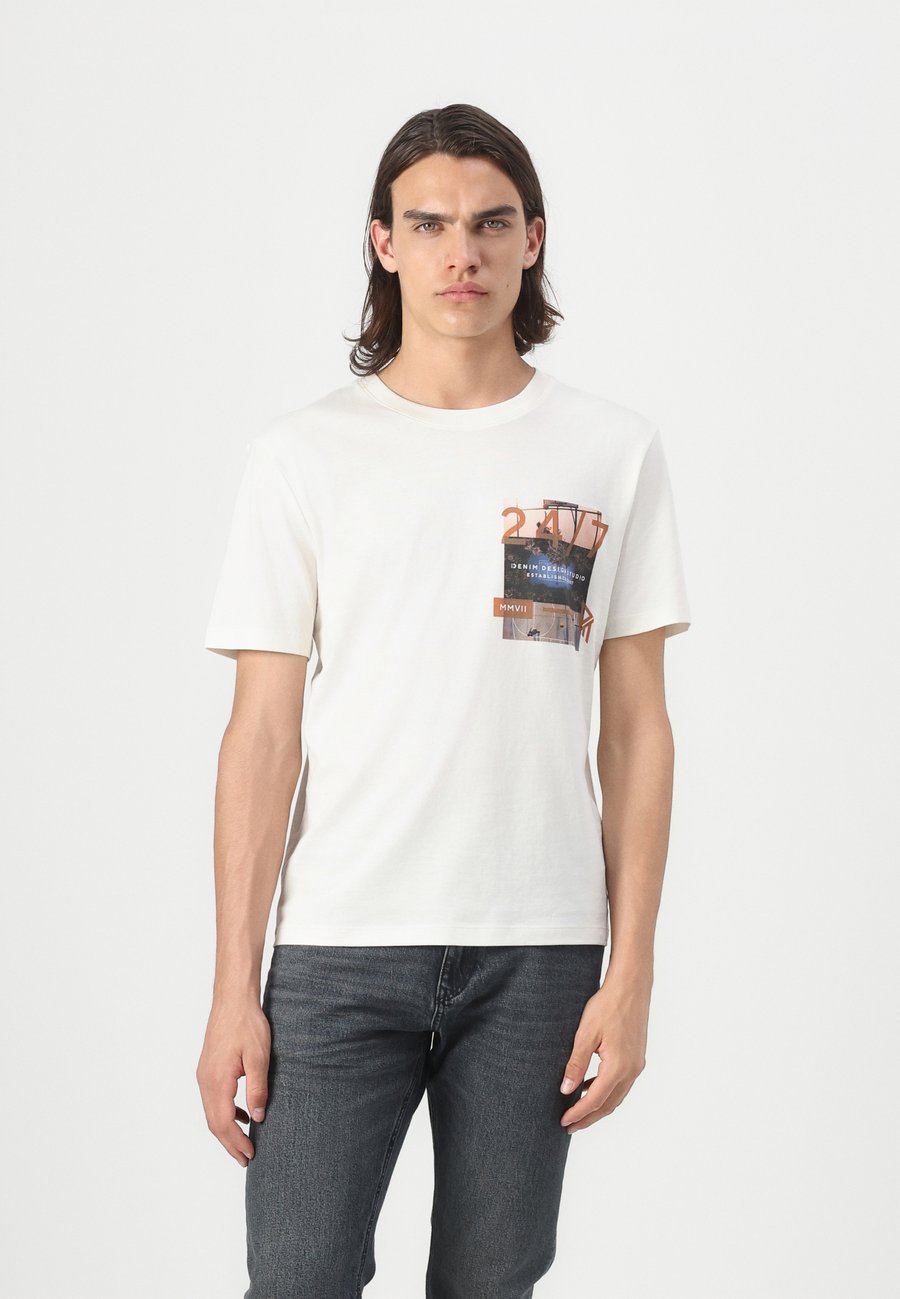 Футболка TOM TAILOR DENIM Print T-shirt, Gardenia White/White, Белый, Футболка TOM TAILOR DENIM Print T-shirt, Gardenia White/White
Футболка TOM TAILOR DENIM Print T-shirt, Gardenia White/White, Белый, Футболка TOM TAILOR DENIM Print T-shirt, Gardenia White/White