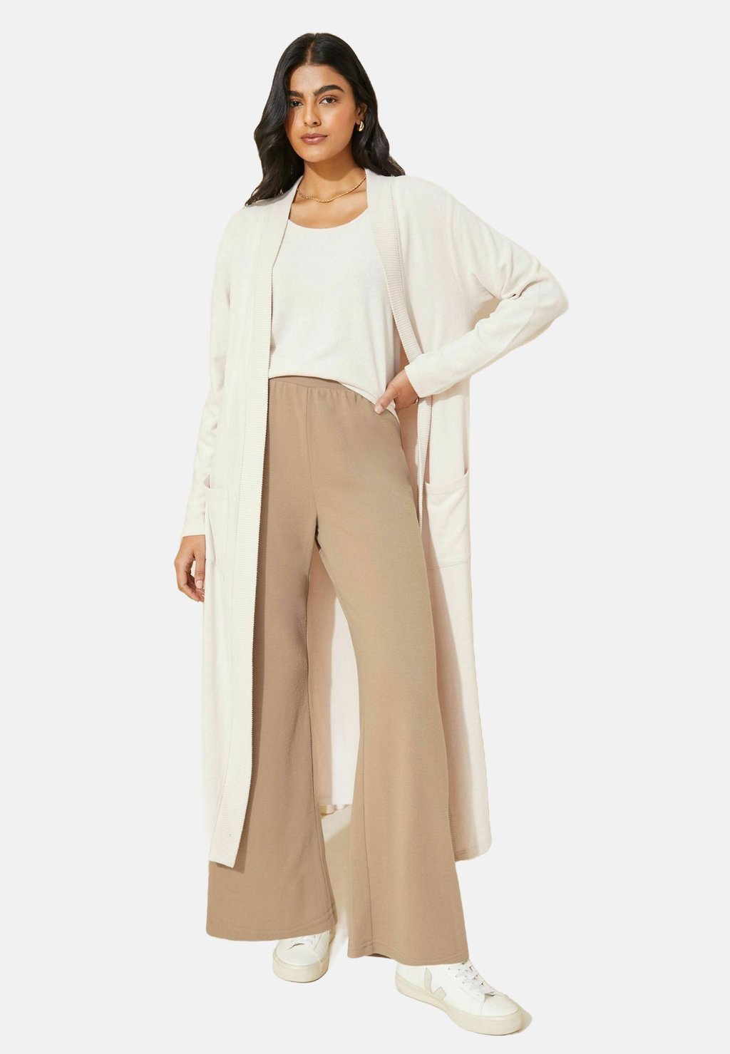 Спортивные штаны REGULAR FIT Friends Like These, серо-коричневый
Спортивные штаны REGULAR FIT Friends Like These, серо-коричневый