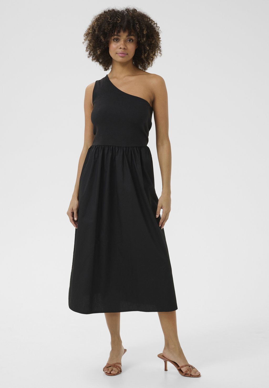 Вязаное платье CUFLORENCE Culture, черный
Вязаное платье CUFLORENCE Culture, черный