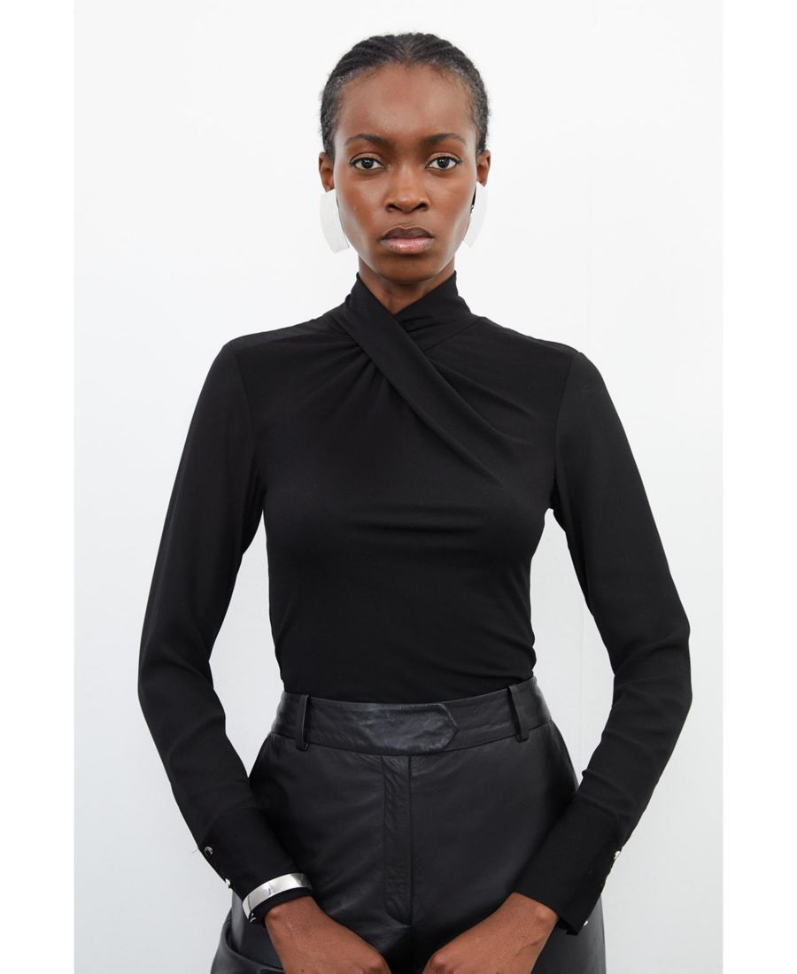 Топ с высоким воротником из смеси джерси и жоржета Karen Millen, Black
Топ с высоким воротником из смеси джерси и жоржета Karen Millen, Black