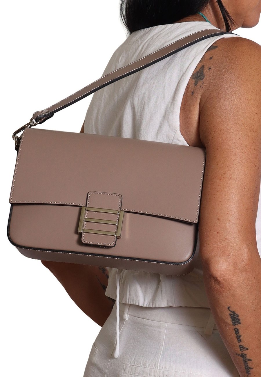 Сумка Chiara Ferretti Handbag, Rosa Antico/Pink
Сумка Chiara Ferretti Handbag, Rosa Antico/Pink