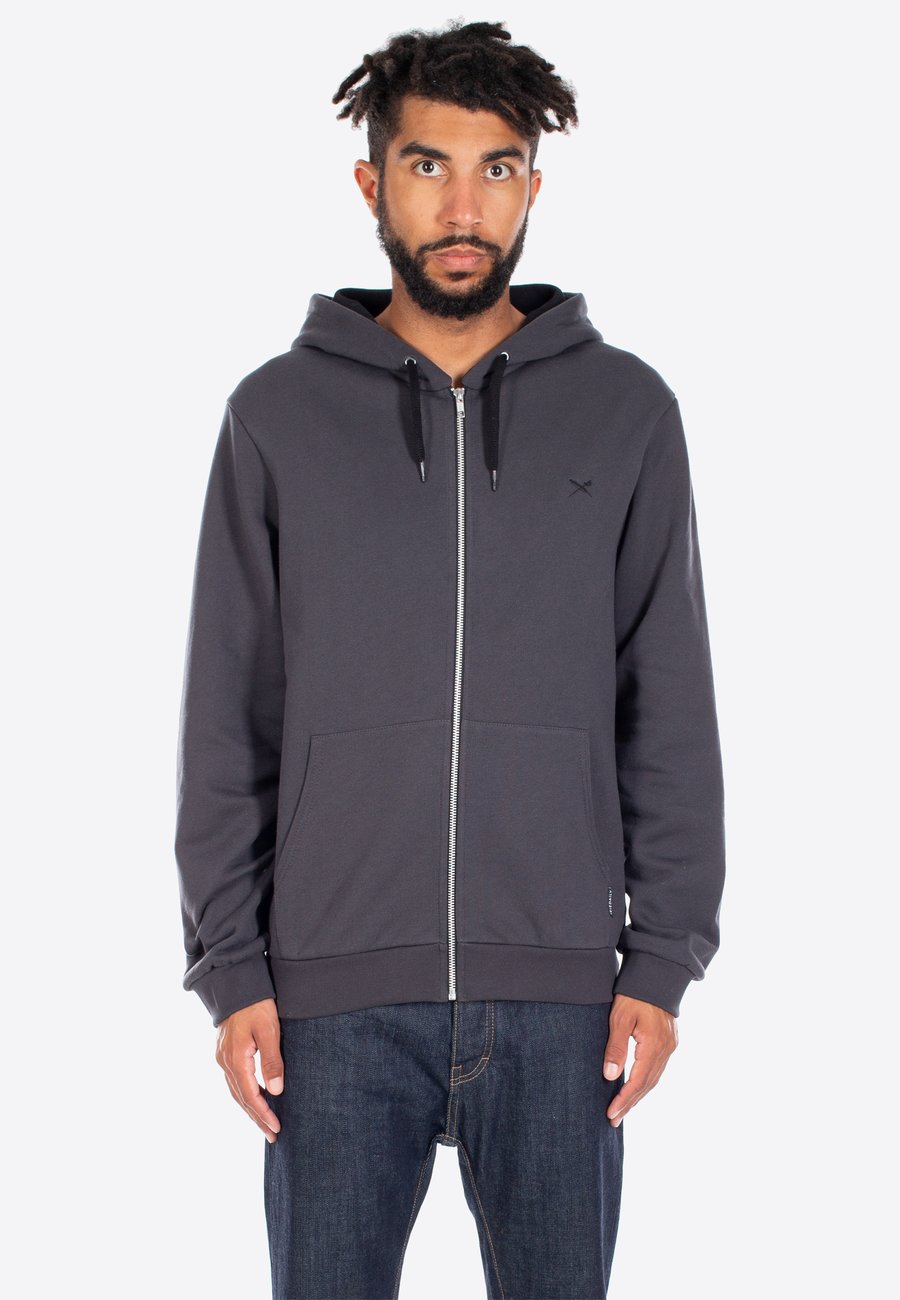 Толстовка Iriedaily MINI FLAG HOOD, Grey
Толстовка Iriedaily MINI FLAG HOOD, Grey