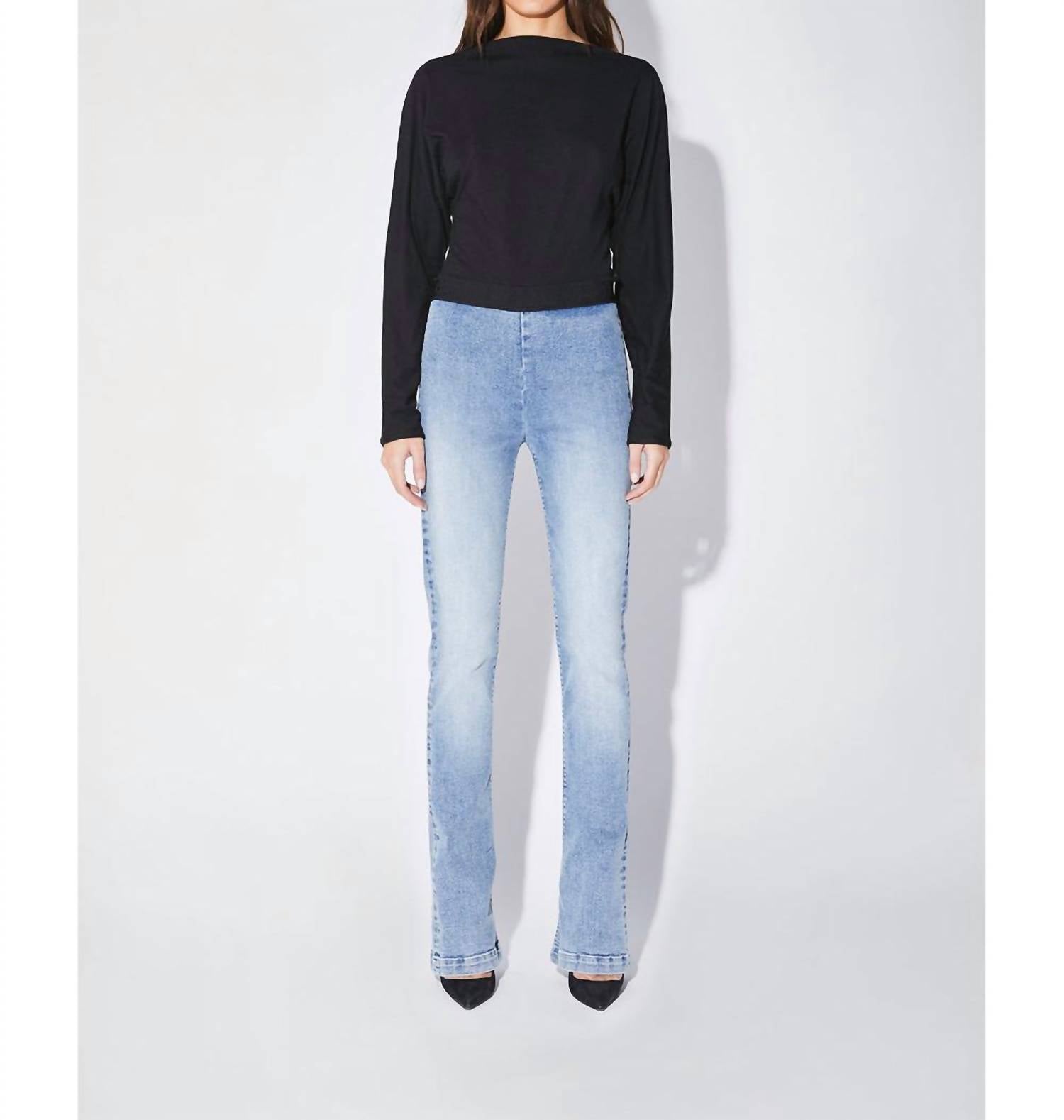 Топ Josefa в черном цвете RtA
Топ Josefa в черном цвете RtA