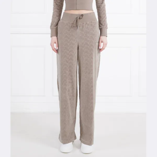 Расклешенные спортивные брюки Bexley Juicy Couture, бежевый
Расклешенные спортивные брюки Bexley Juicy Couture, бежевый