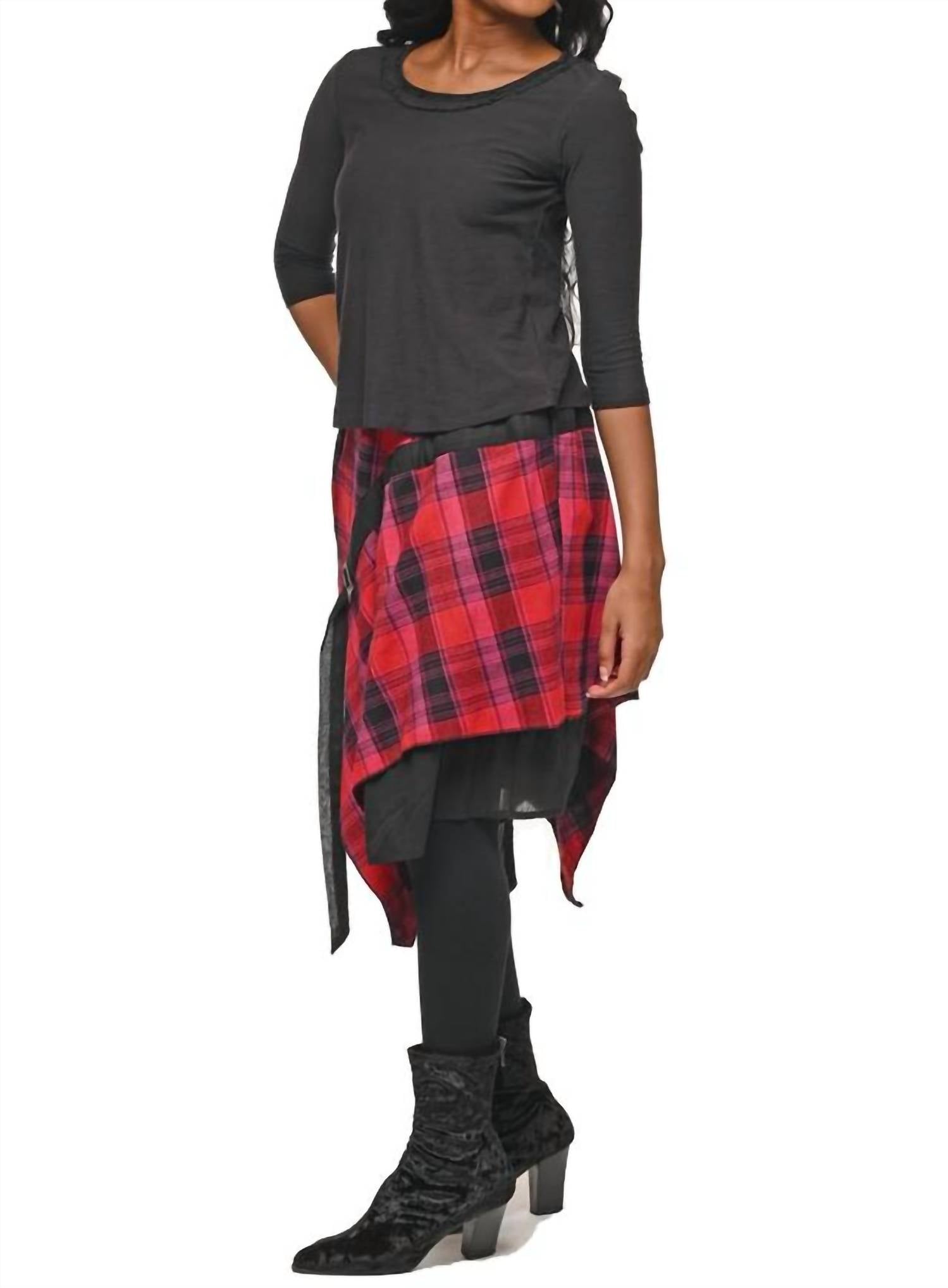 Юбка Петра в Копенгагене Tulip Clothing, Copenhagen
Юбка Петра в Копенгагене Tulip Clothing, Copenhagen