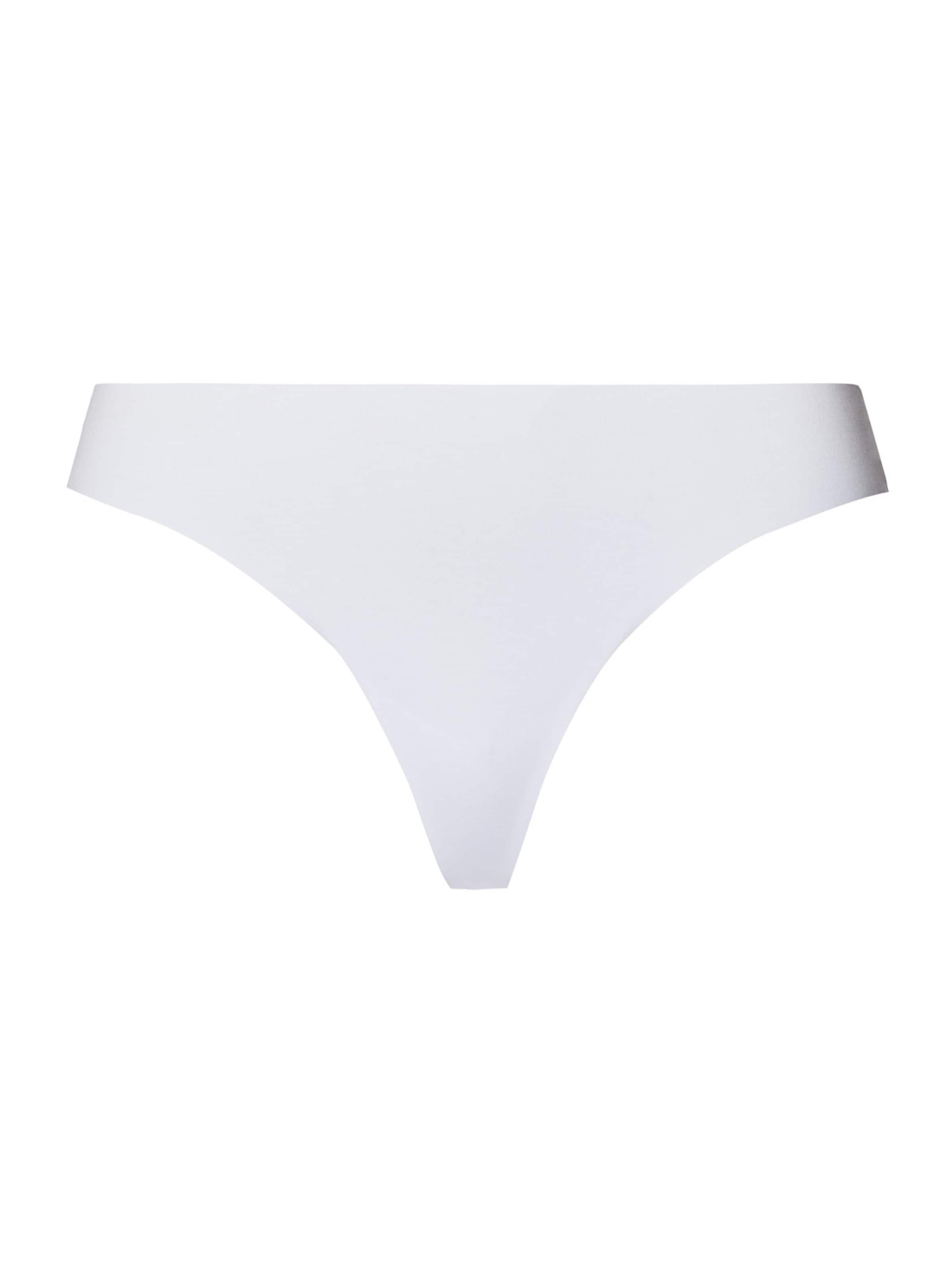 Hanro Трусы-стринги белого цвета
Hanro Трусы-стринги белого цвета