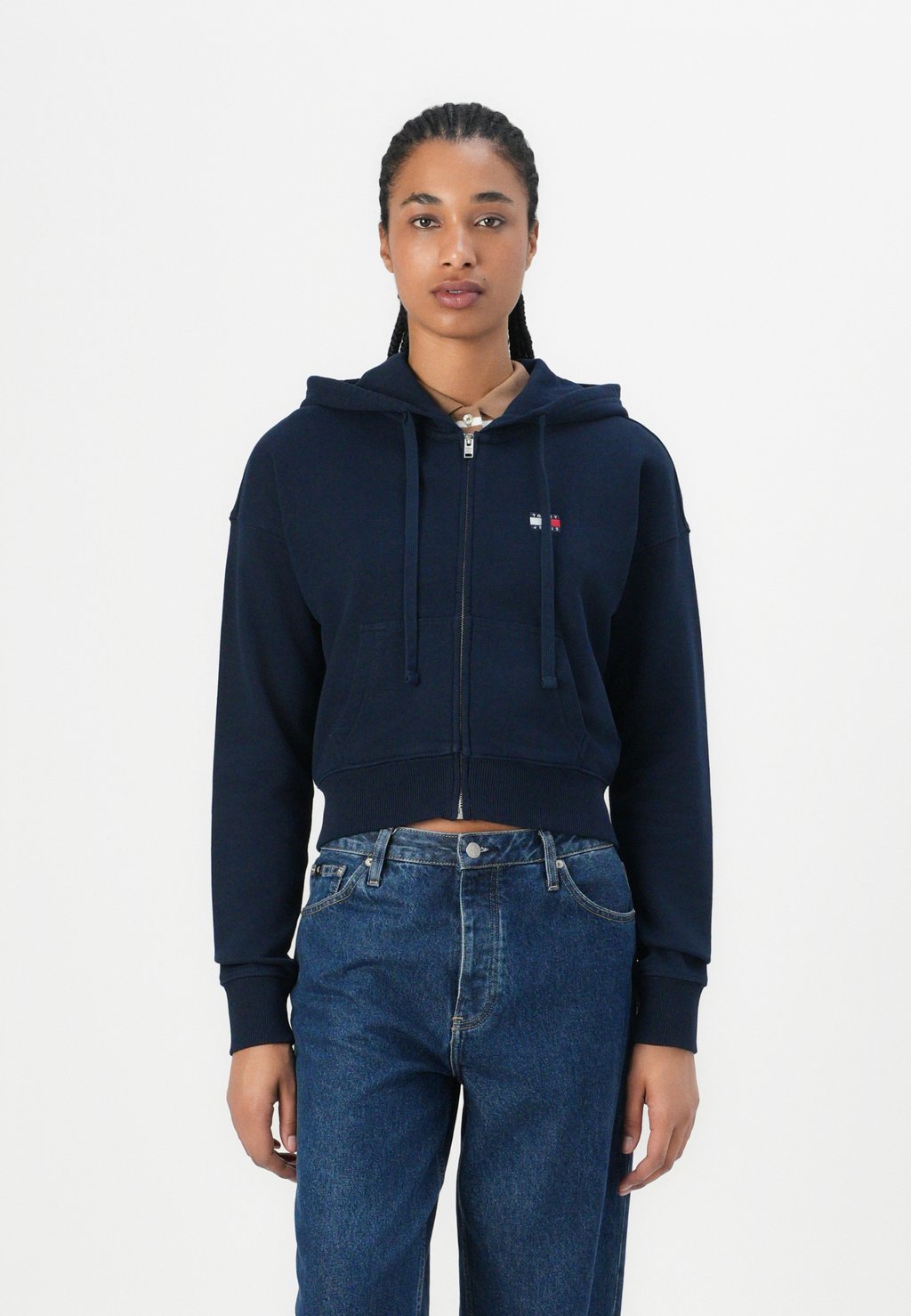 Толстовка с капюшоном BOXY CROP HOODIE - Zip-up sweatshirt Tommy Jeans, темно-синий
Толстовка с капюшоном BOXY CROP HOODIE - Zip-up sweatshirt Tommy Jeans, темно-синий