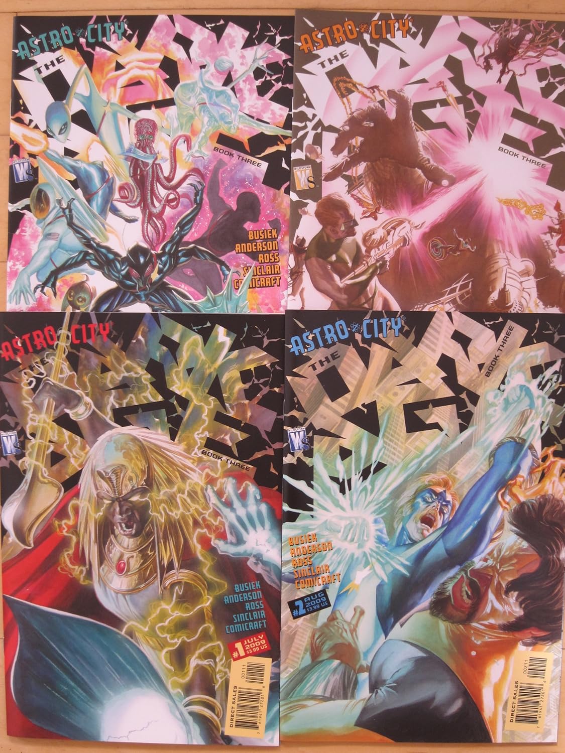 Astro City: Dark Age - Book 4 #1 (DC / Wildstorm)
Astro City: Dark Age - Book 4 #1 (DC / Wildstorm)