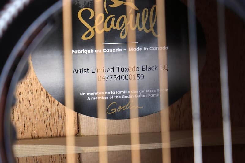 Акустическая гитара Seagull Artist Limited Tuxedo Black EQ w/Case
Акустическая гитара Seagull Artist Limited Tuxedo Black EQ w/Case