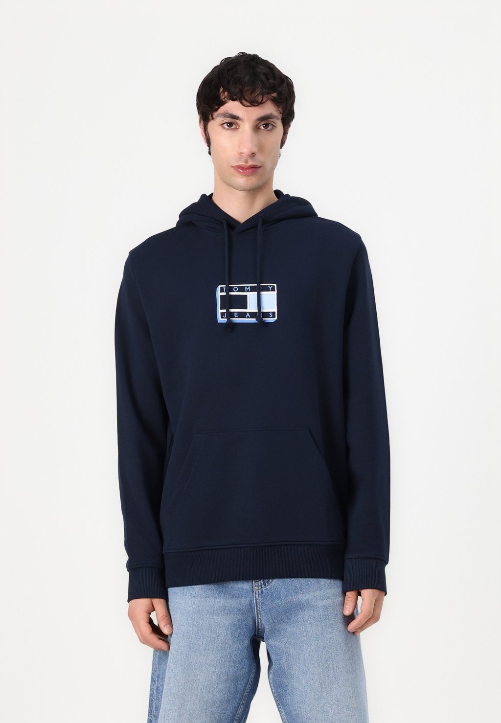 Толстовка с капюшоном FLAG HOODIE - Sweatshirt Tommy Jeans, темно-синий 
Толстовка с капюшоном FLAG HOODIE - Sweatshirt Tommy Jeans, темно-синий