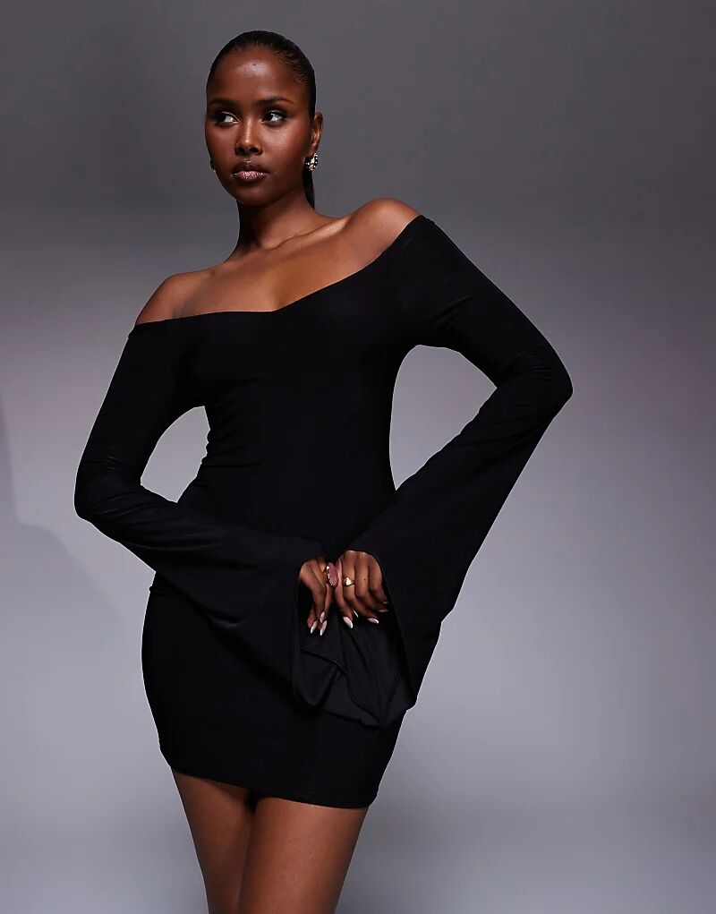 Эксклюзивное двухслойное облегающее мини-платье Kaiia с открытыми плечами и драпированными рукавами черного цвета
Эксклюзивное двухслойное облегающее мини-платье Kaiia с открытыми плечами и драпированными рукавами черного цвета