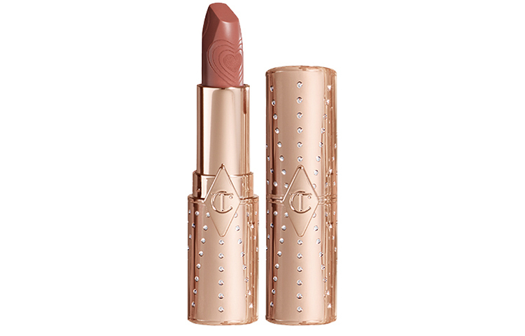 Помада Charlotte Tilbury Cherished Love из лимитированной коллекции, бархатистая, nude romance, 3.5 г
Помада Charlotte Tilbury Cherished Love из лимитированной коллекции, бархатистая, nude romance, 3.5 г