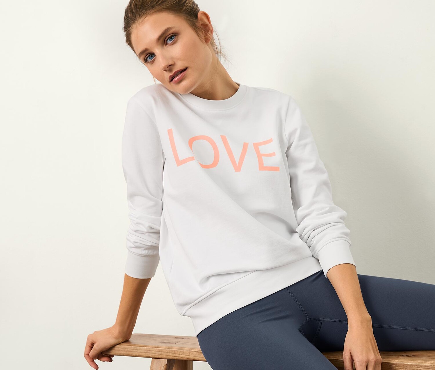 Толстовка с принтом Tchibo
Толстовка с принтом Tchibo