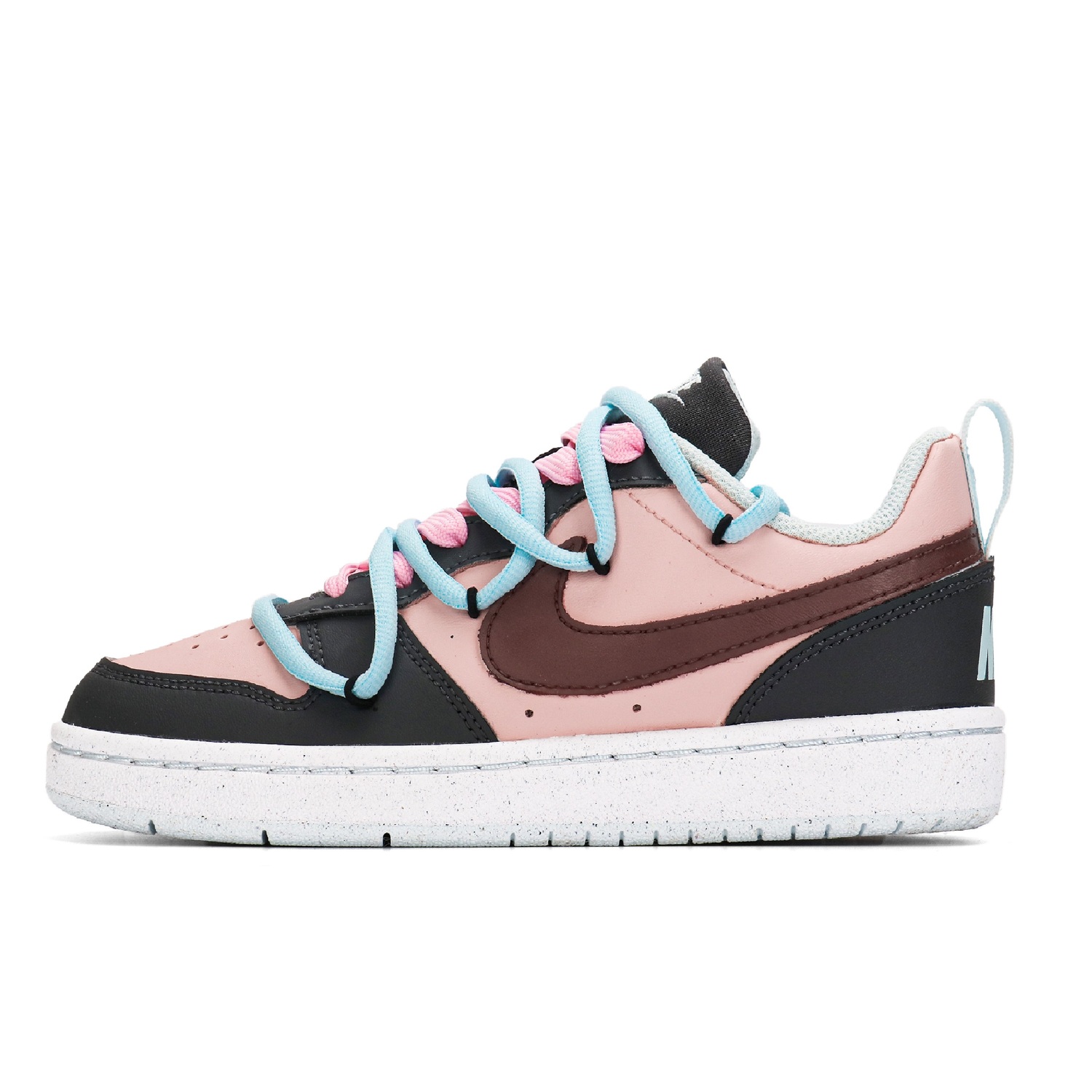 Nike Кроссовки для скейтбординга Court Borough Chestnut Mold противоскользящие износостойкие низкие детские Black Pink
Nike Кроссовки для скейтбординга Court Borough Chestnut Mold противоскользящие износостойкие низкие детские Black Pink