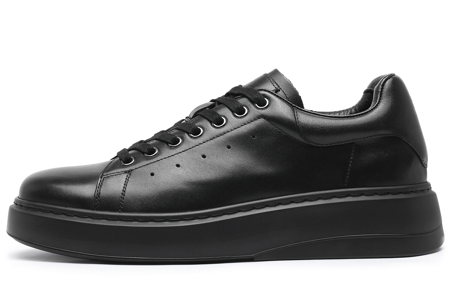 Стильные мужские кеды для скейтбординга с низким верхом черного цвета Desai
Стильные мужские кеды для скейтбординга с низким верхом черного цвета Desai