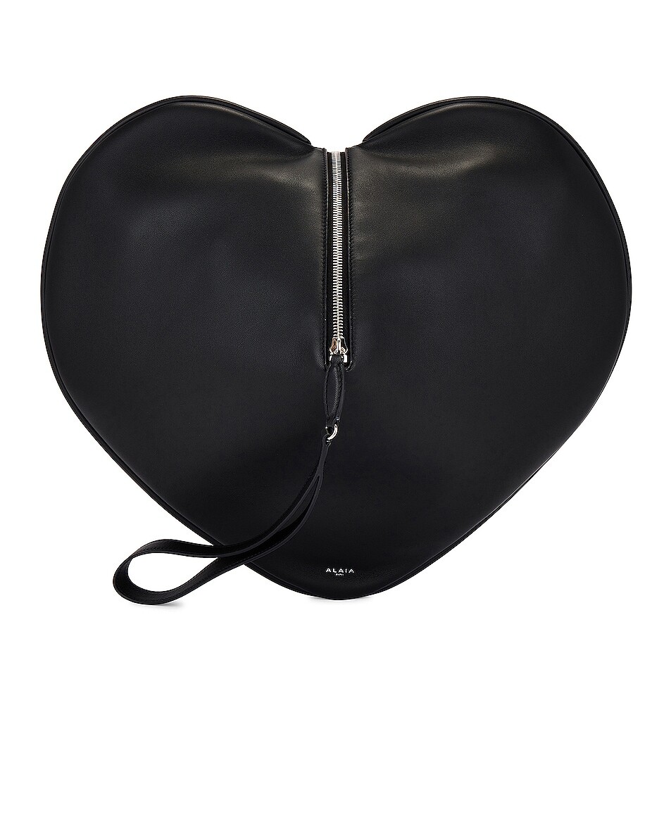 Сумка Alaïa Le Coeur Soft Heart Clutch, нуар
Сумка Alaïa Le Coeur Soft Heart Clutch, нуар
