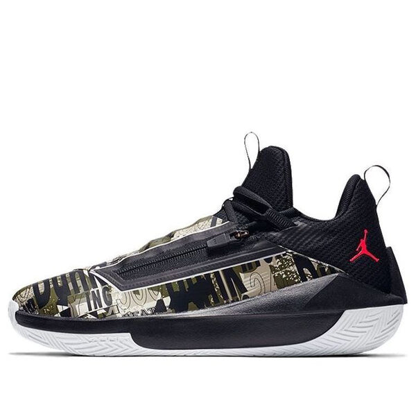 Кроссовки суетятся Air Jordan, черный
Кроссовки суетятся Air Jordan, черный