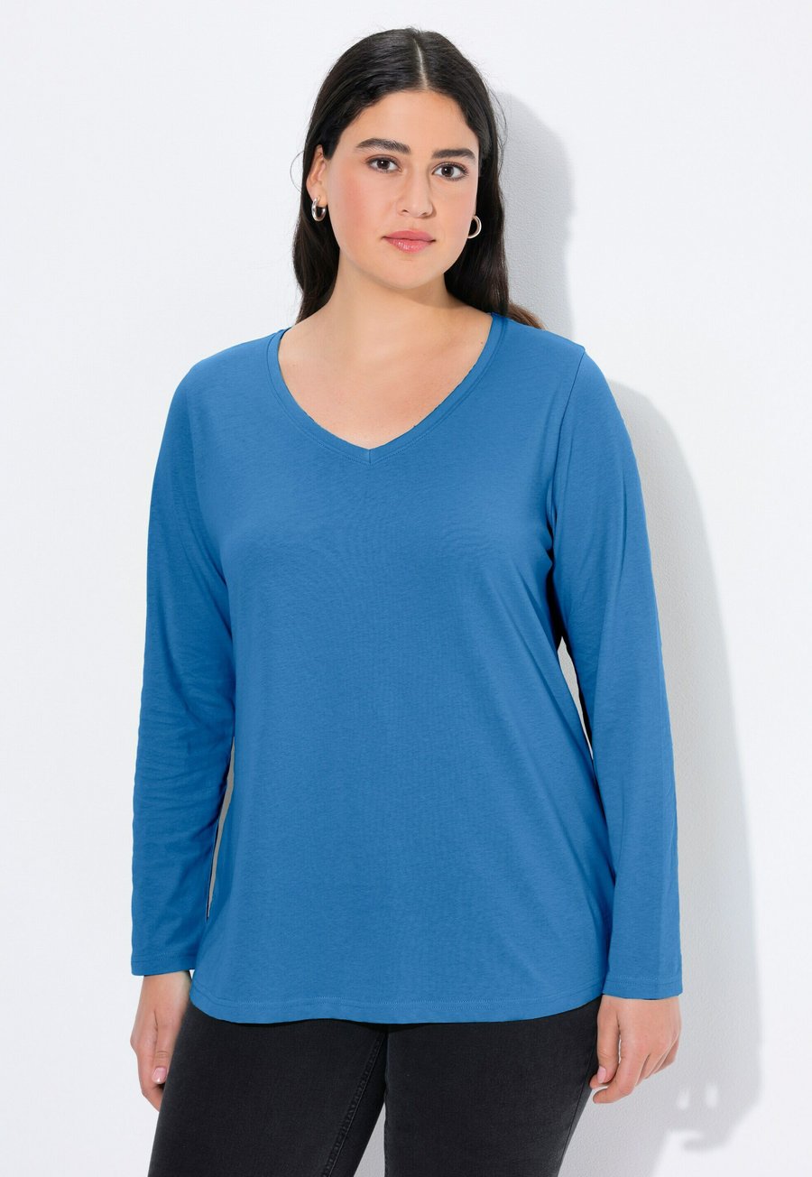 Топ Ulla Popken V-NECK LONG SLEEVES, Cornflower/Blue
Топ Ulla Popken V-NECK LONG SLEEVES, Cornflower/Blue