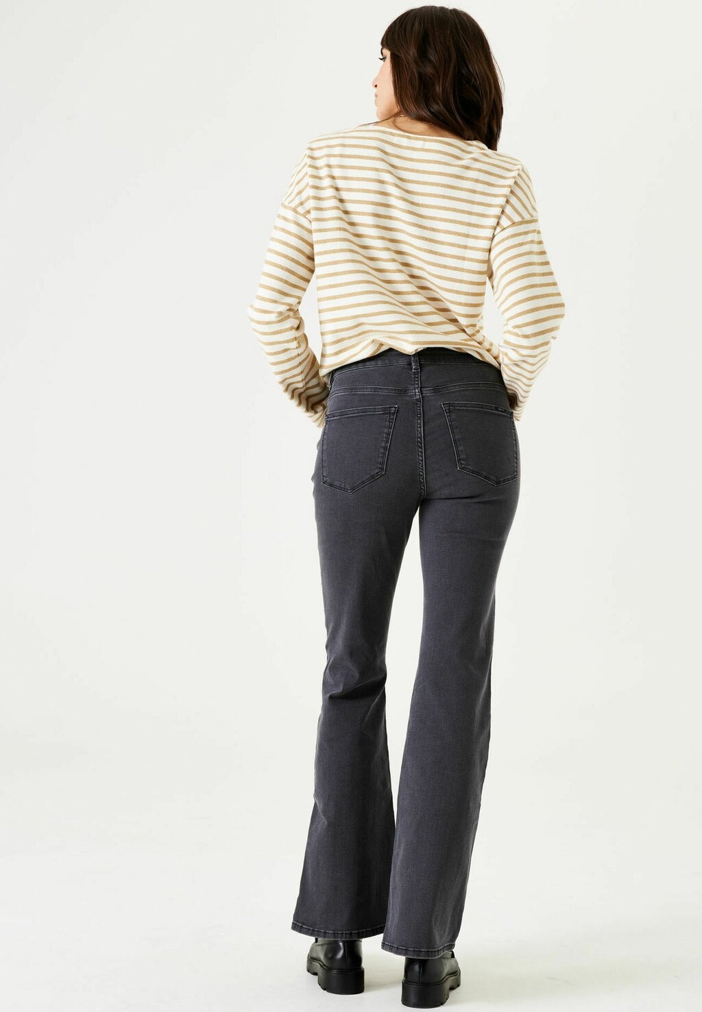 Джемпер SWEATERS Garcia, коричневый
Джемпер SWEATERS Garcia, коричневый