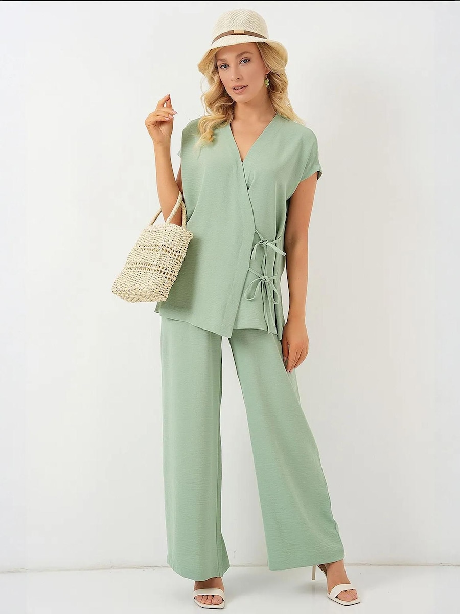 Брючный костюм Bigdart, пастельно-зеленый
Брючный костюм Bigdart, пастельно-зеленый