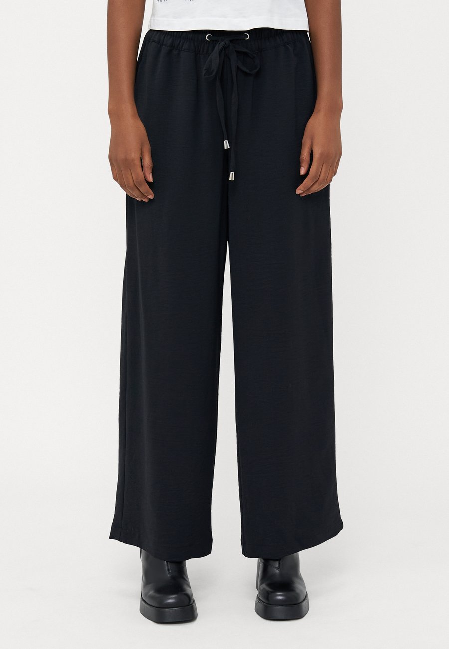 Брюки Vero Moda Petite VMESME TIE WIDE, Black
Брюки Vero Moda Petite VMESME TIE WIDE, Black