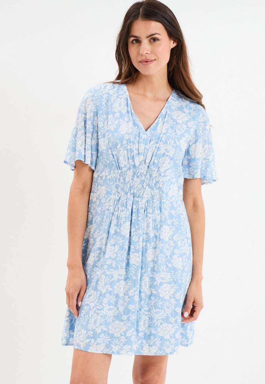 Платье Creeks AMERICAN INSPIRATION FASHION COOL EASY V-AUSSCHNITT, Bleu Ciel/Light Blue
Платье Creeks AMERICAN INSPIRATION FASHION COOL EASY V-AUSSCHNITT, Bleu Ciel/Light Blue