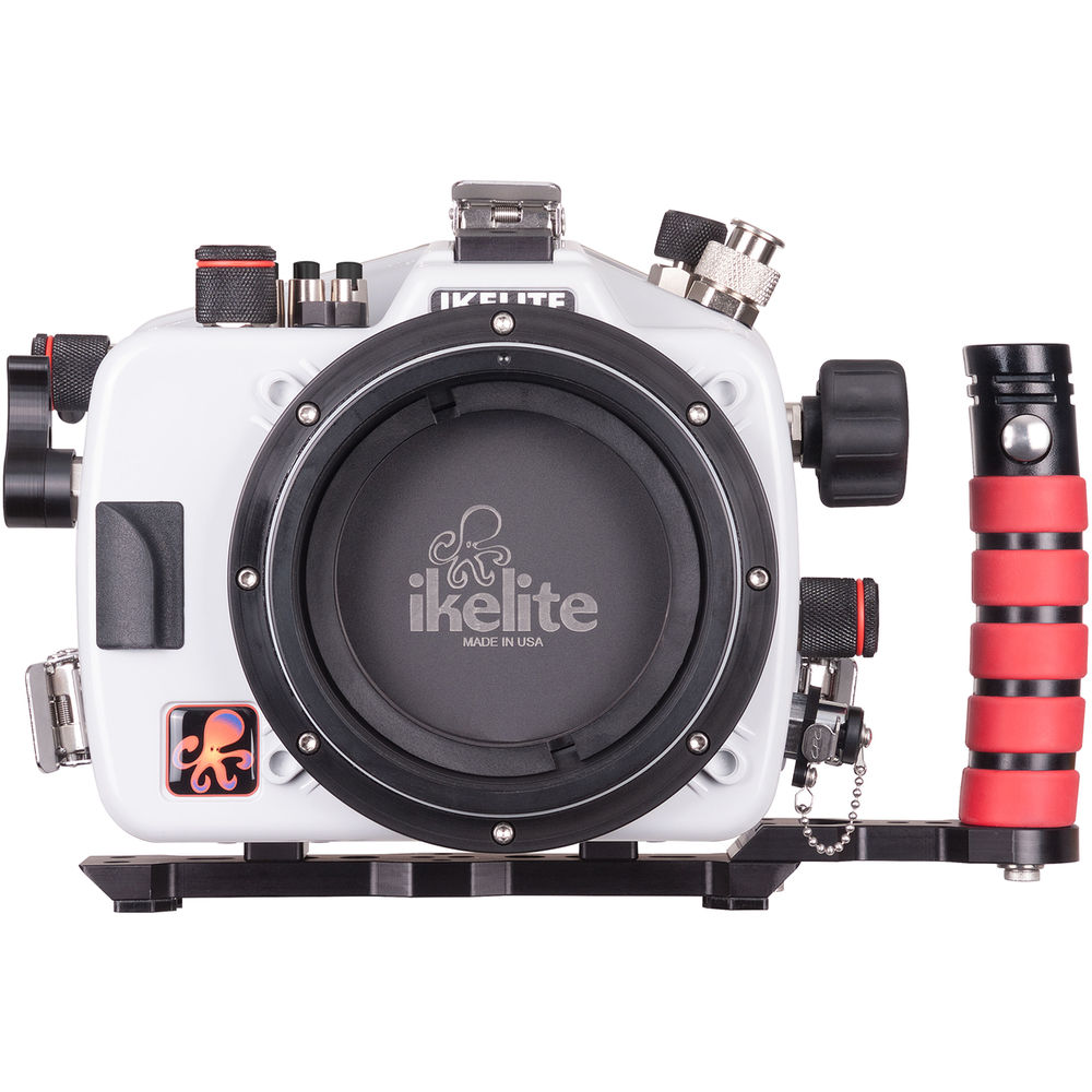 Ikelite 200DL Underwater Housing for Canon 5D Mark III/IV, 71702
Ikelite 200DL Underwater Housing for Canon 5D Mark III/IV, 71702